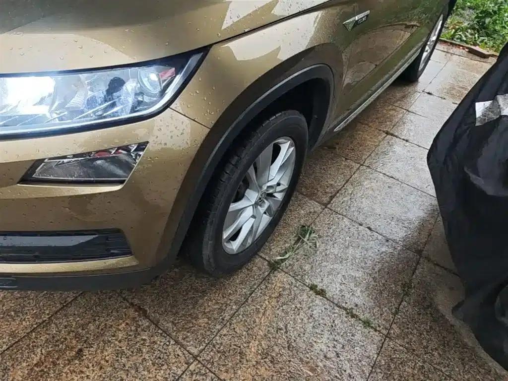 2017 Kodiaq TSI330 5-seater 2WD Comfort Edition — миниатюра 23