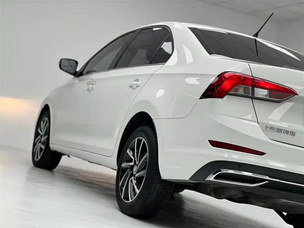 Rapid 2020 1.5L Automatic Comfort Edition — миниатюра 12