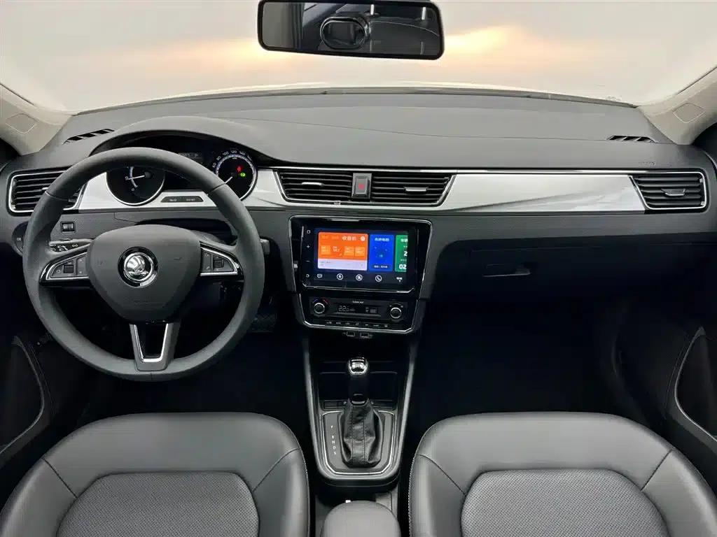 Rapid 2020 1.5L Automatic Comfort Edition — миниатюра 20