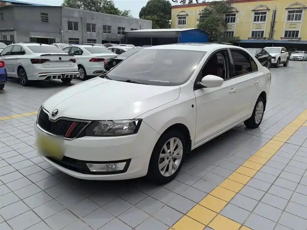 Rapid 2016 1.6L Manual Comfort Edition — миниатюра 1