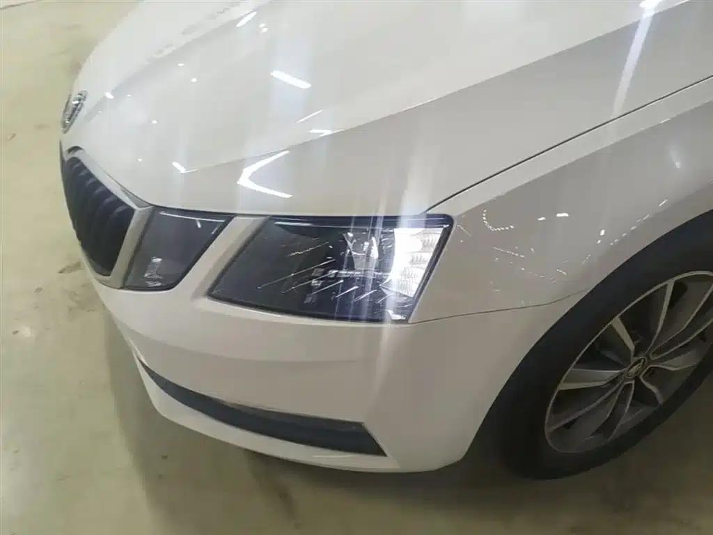 Rapid 2020 1.5L Manual Standard Edition — миниатюра 24