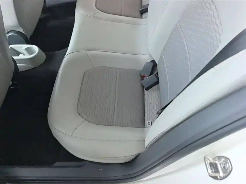 Rapid 2016 1.6L Automatic Comfort Edition — миниатюра 17
