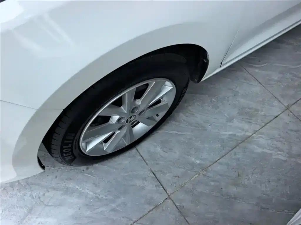Rapid 2016 1.6L Automatic Comfort Edition — миниатюра 23