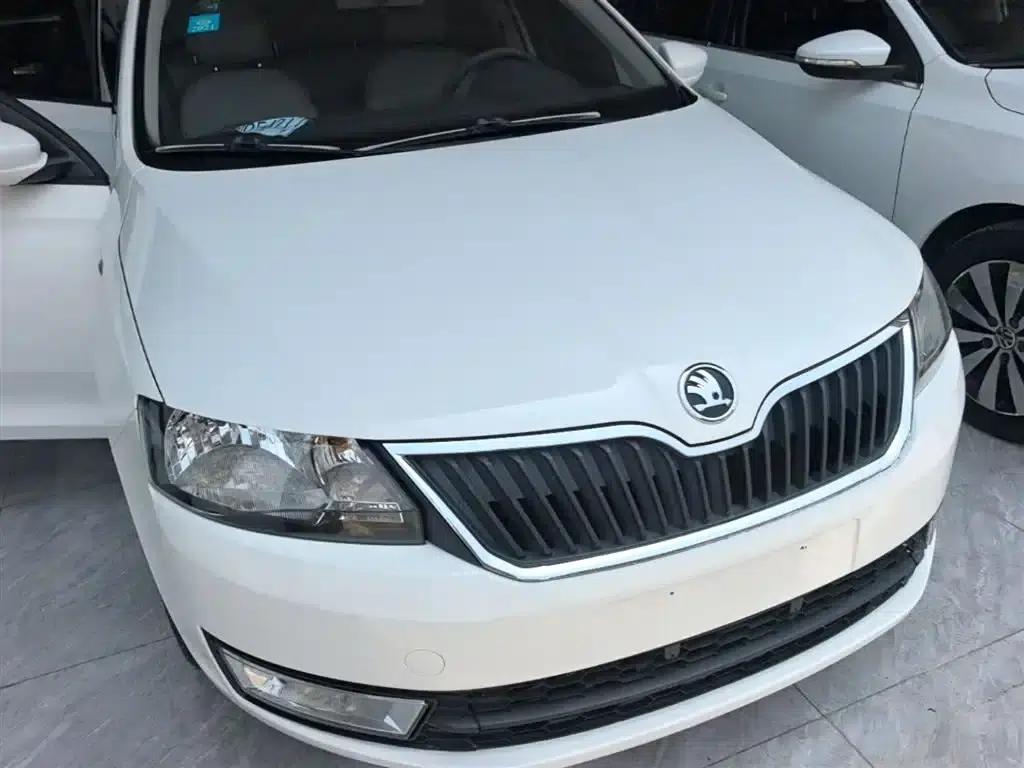 Rapid 2016 1.6L Automatic Comfort Edition — миниатюра 4