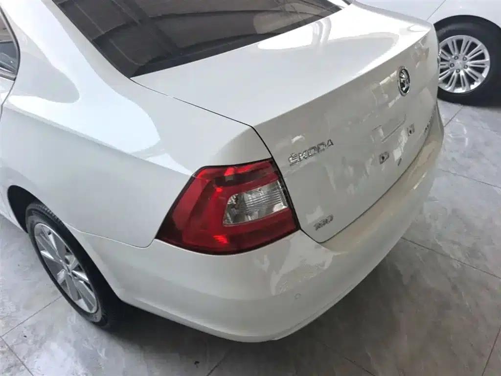 Rapid 2016 1.6L Automatic Comfort Edition — миниатюра 5