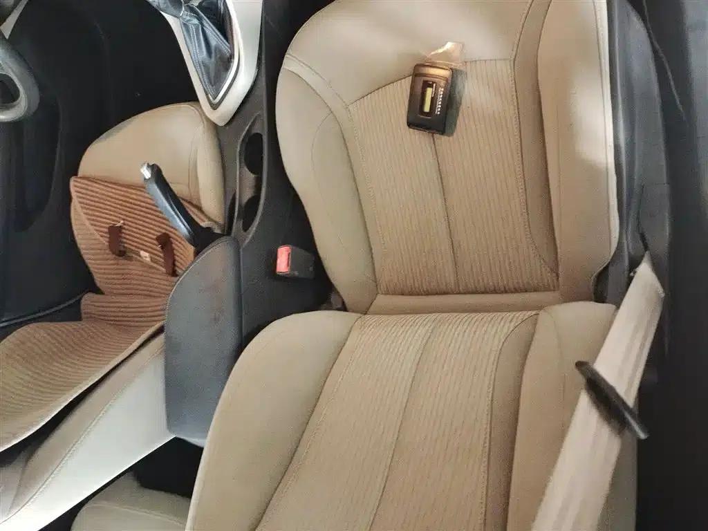 Rapid 2018 1.6L Manual Standard Edition — миниатюра 13