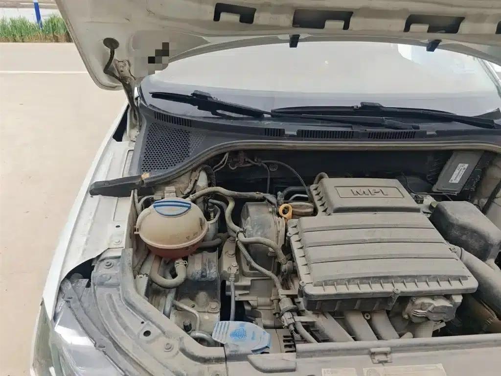 Rapid 2018 1.6L Manual Standard Edition — миниатюра 20