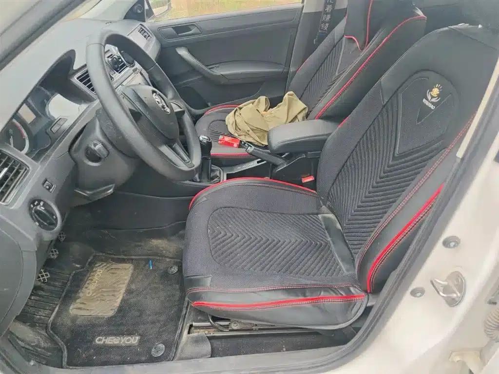 Rapid 2018 1.6L Manual Standard Edition — миниатюра 8