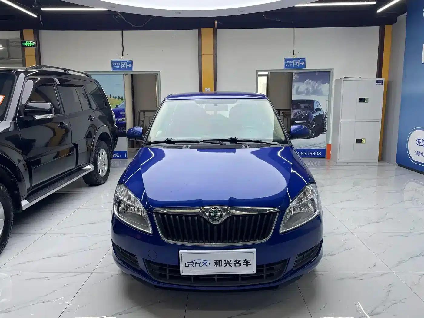 Fabia 2012 1.4L Manual Crystal Edition — миниатюра 2