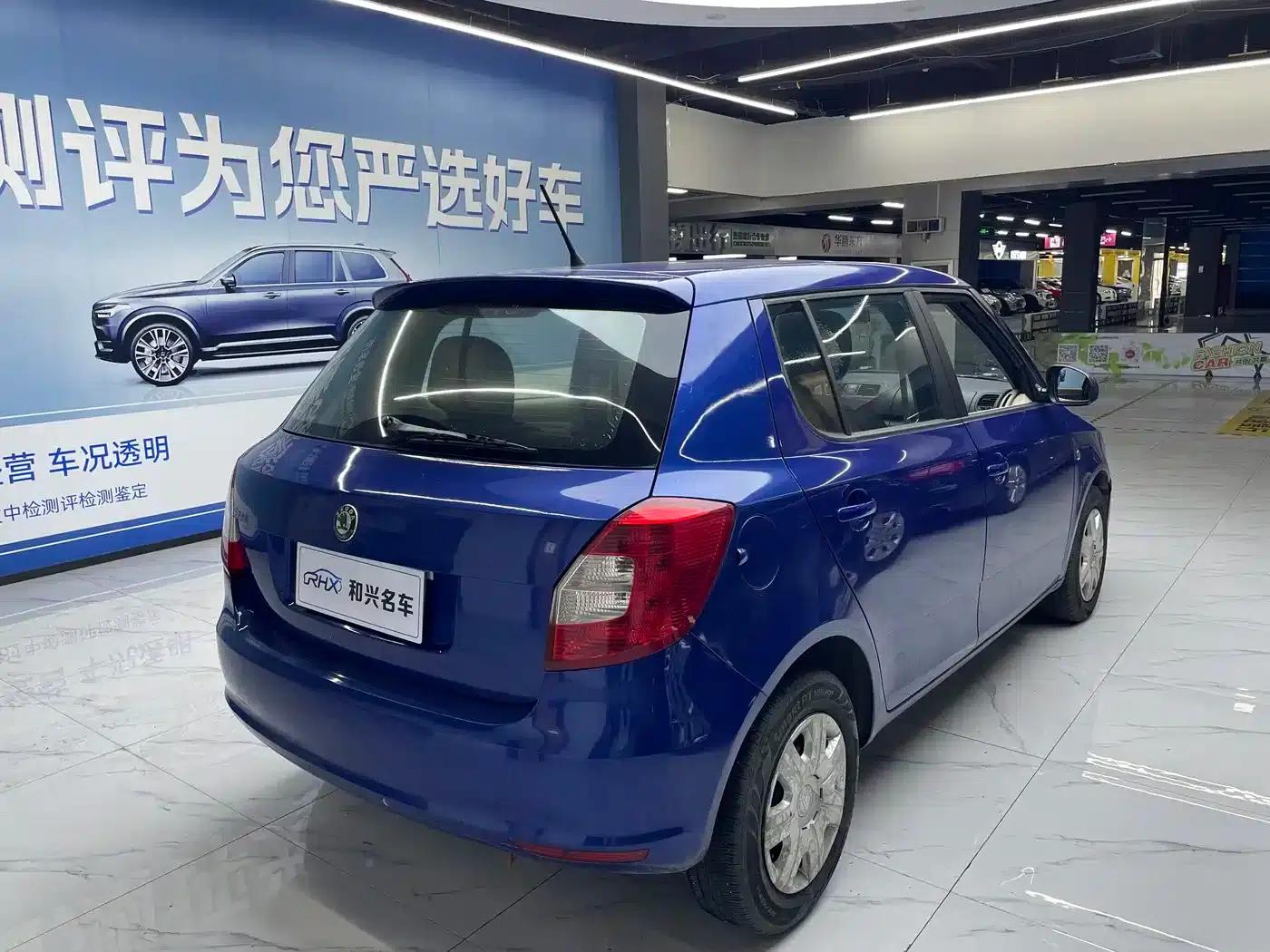 Fabia 2012 1.4L Manual Crystal Edition — миниатюра 9