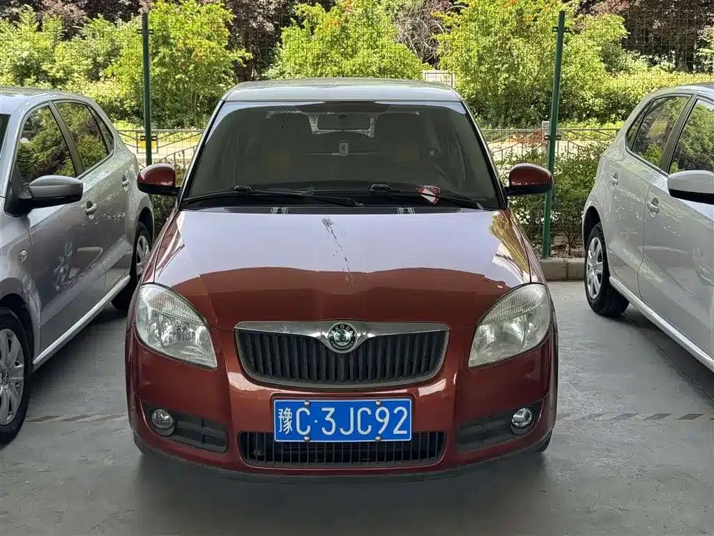 Fabia 2011 1.4L Automatic Crystal Edition — миниатюра 1