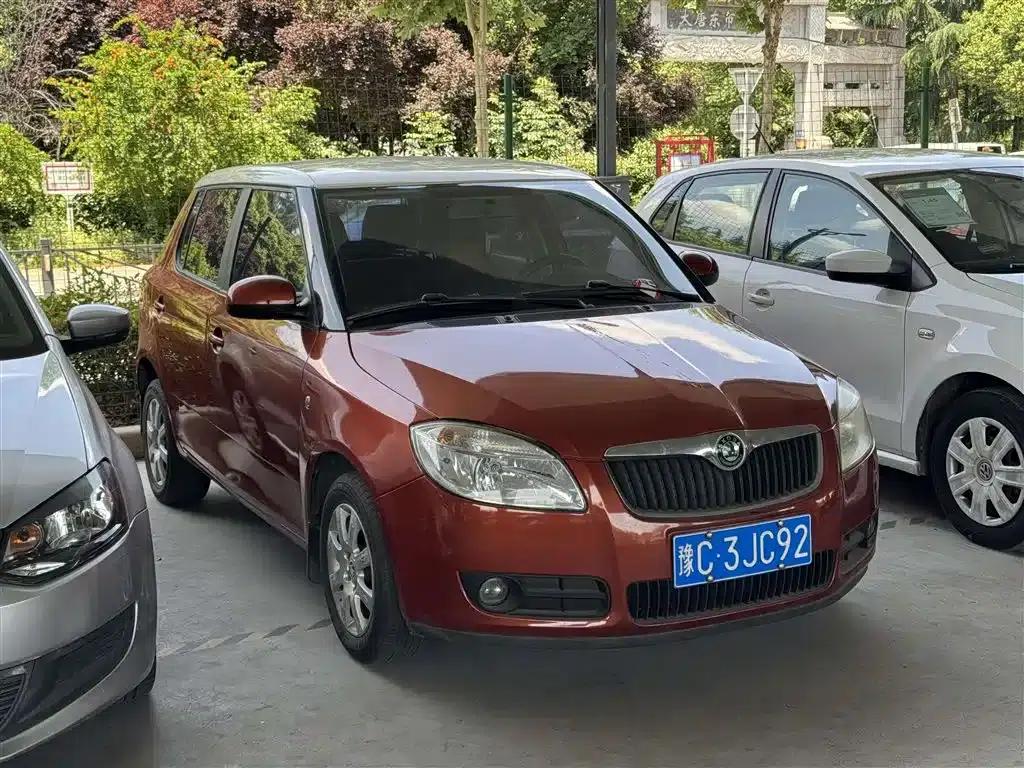 Fabia 2011 1.4L Automatic Crystal Edition — миниатюра 3