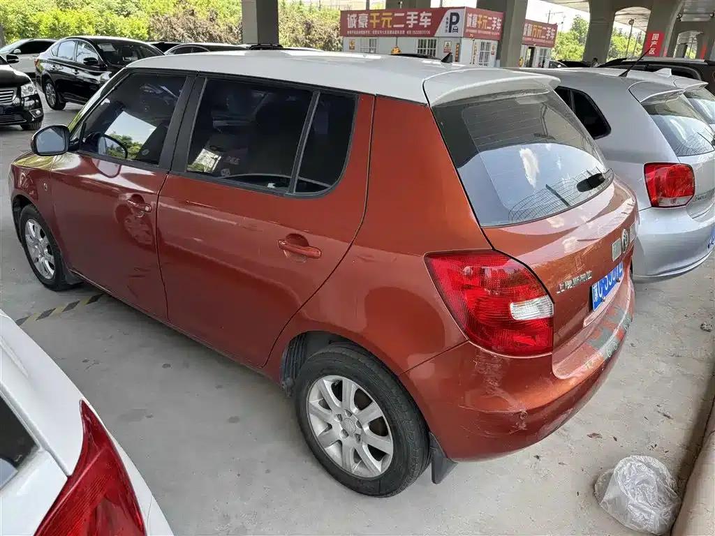 Fabia 2011 1.4L Automatic Crystal Edition — миниатюра 7