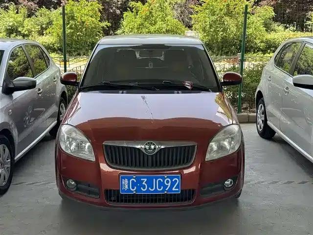 Fabia 2011 1.4L Automatic Crystal Edition