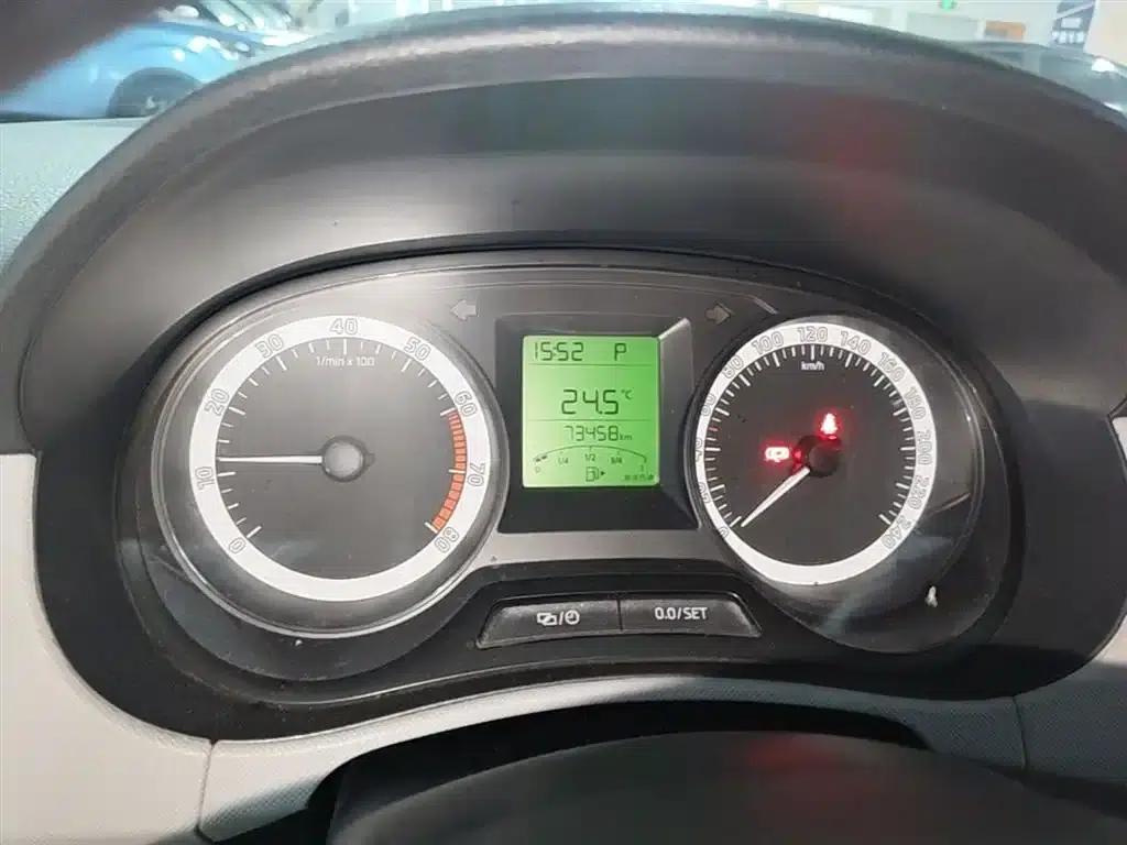 Fabia 2017 1.4L Automatic Enjoy Edition — миниатюра 12
