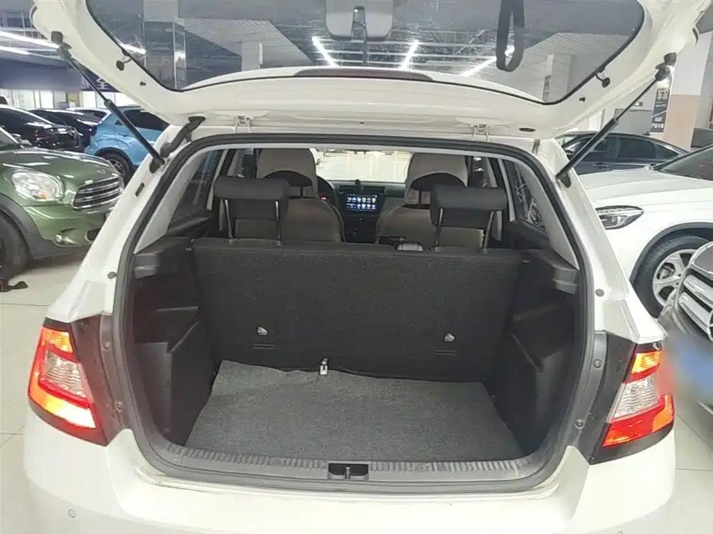 Fabia 2017 1.4L Automatic Enjoy Edition — миниатюра 19