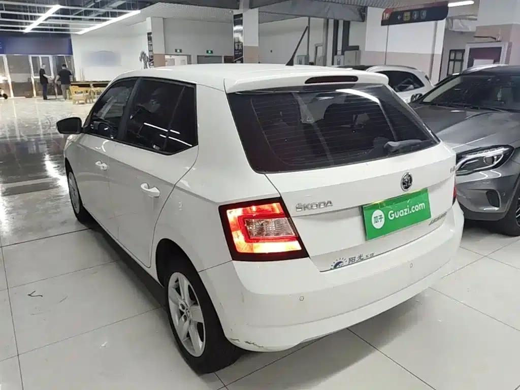 Fabia 2017 1.4L Automatic Enjoy Edition — миниатюра 5