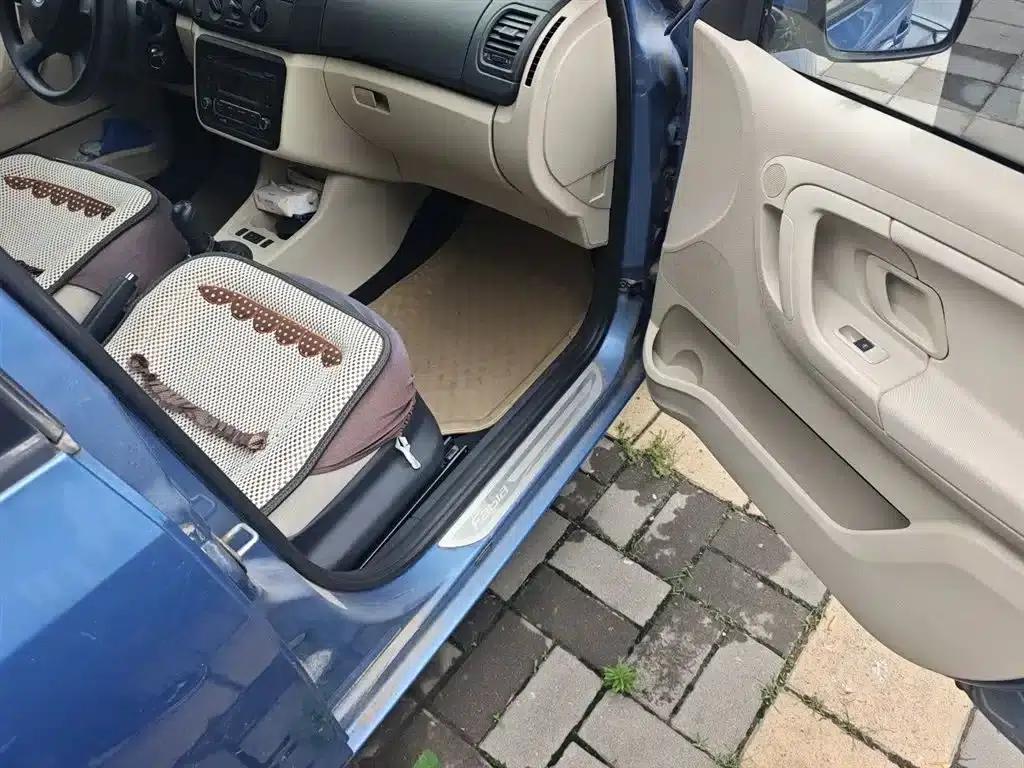 Fabia 2014 1.4L Manual Crystal Edition — миниатюра 22