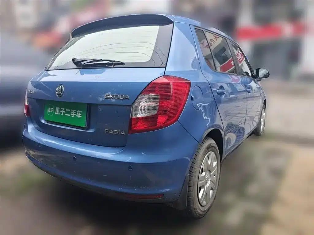 Fabia 2014 1.4L Manual Crystal Edition — миниатюра 5