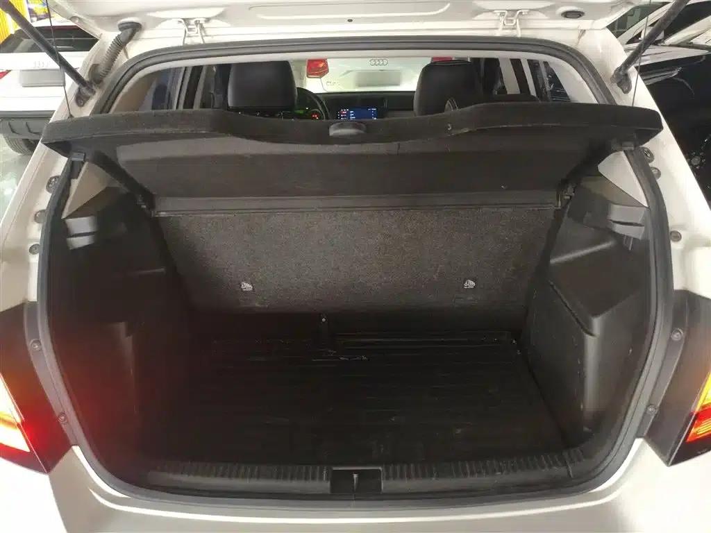 Fabia 2017 1.4L Automatic Enjoy Edition — миниатюра 15