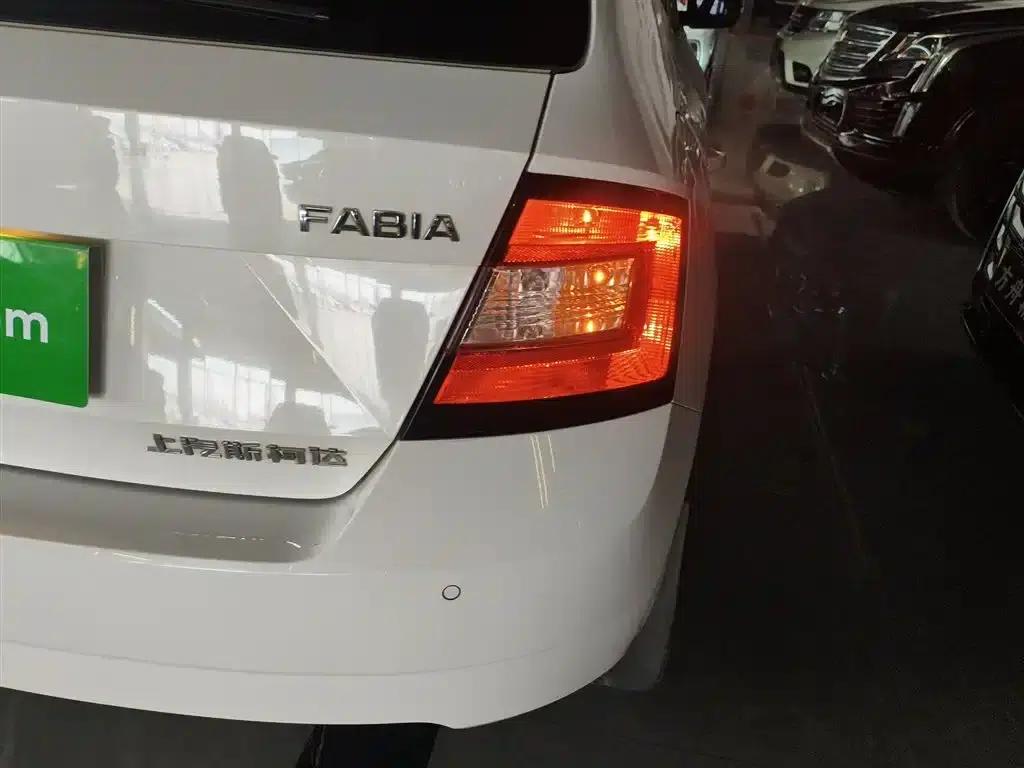 Fabia 2017 1.4L Automatic Enjoy Edition — миниатюра 23
