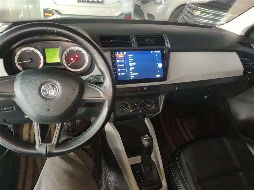 Fabia 2017 1.4L Automatic Enjoy Edition — миниатюра 6