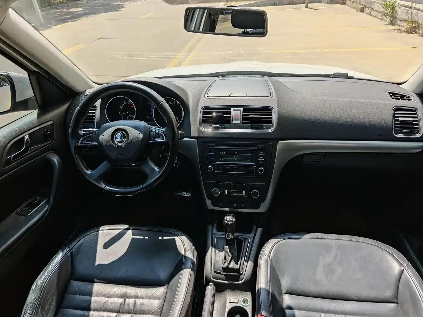 Yeti 2014 1.8TSI DSG Off-Road Edition — миниатюра 9