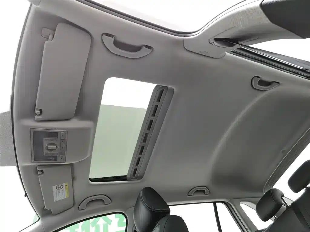 Rapid Spaceback 2016 Facelift 1.6L Manual Comfort Edition — миниатюра 14