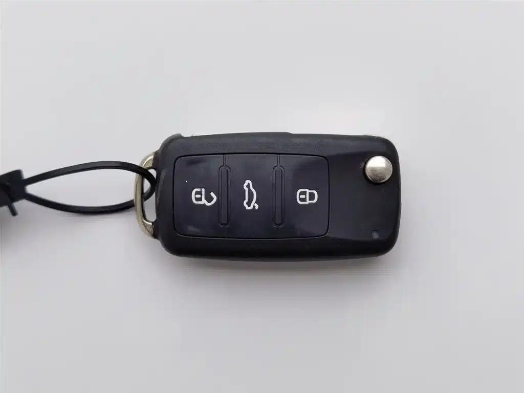 Rapid Spaceback 2016 Facelift 1.6L Manual Comfort Edition — миниатюра 19
