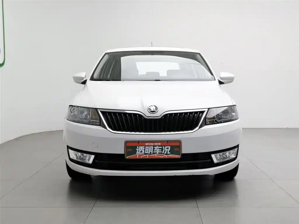 Rapid Spaceback 2016 Facelift 1.6L Manual Comfort Edition — миниатюра 3