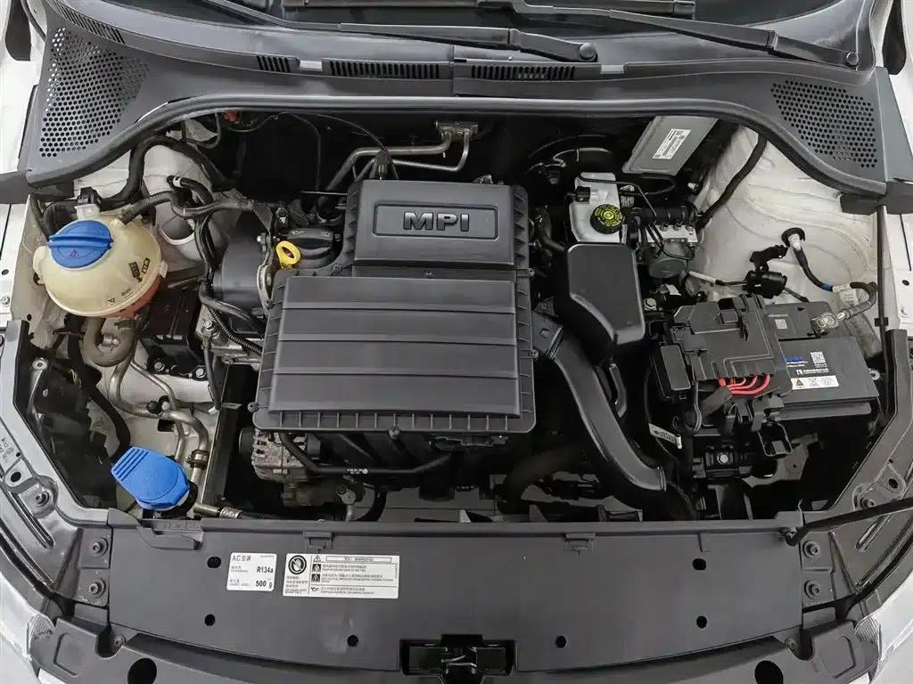 Rapid Spaceback 2016 Facelift 1.6L Manual Comfort Edition — миниатюра 6