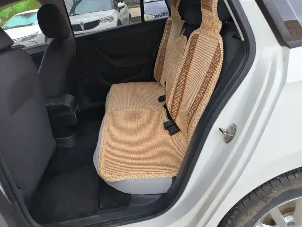 Rapid 2020 1.5L Automatic Standard Edition — миниатюра 14