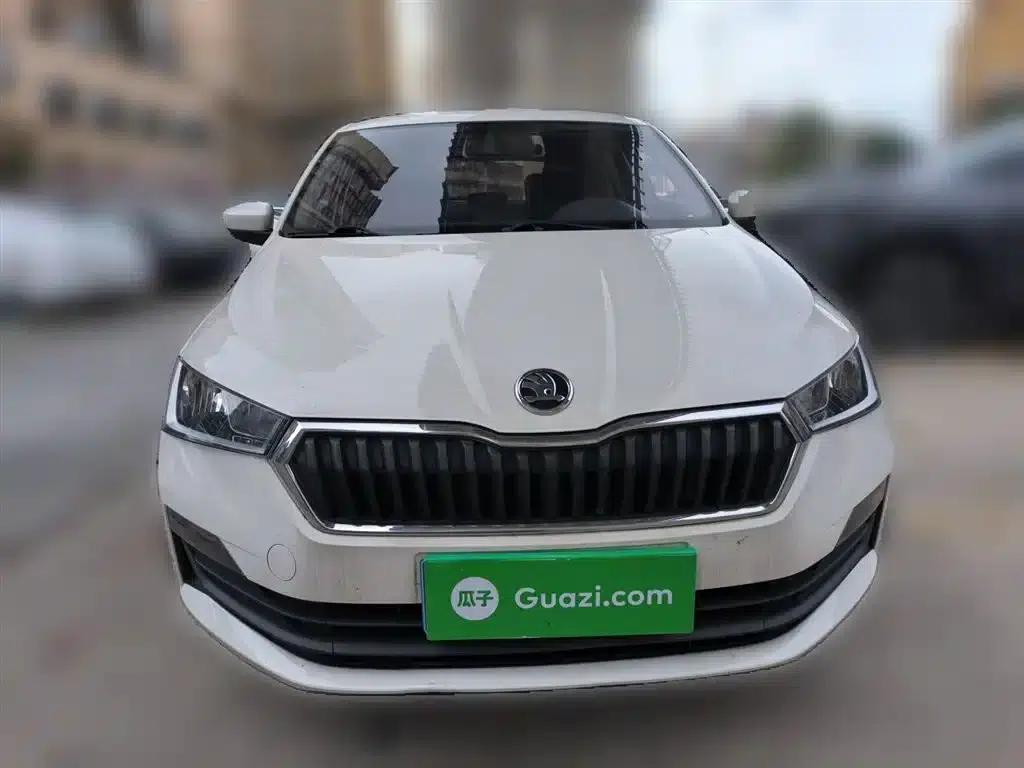 Rapid 2020 1.5L Automatic Standard Edition — миниатюра 3