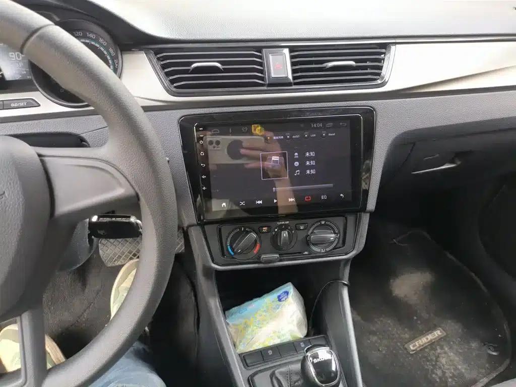Rapid 2020 1.5L Automatic Standard Edition — миниатюра 10