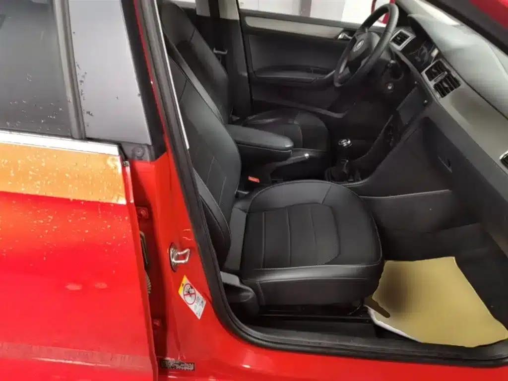 Rapid Spaceback 2016 Facelift 1.6L Manual Comfort Edition — миниатюра 25