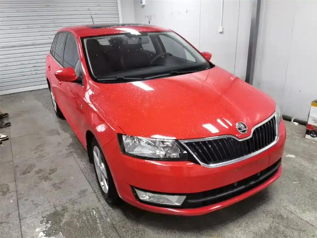 Rapid Spaceback 2016 Facelift 1.6L Manual Comfort Edition — миниатюра 4