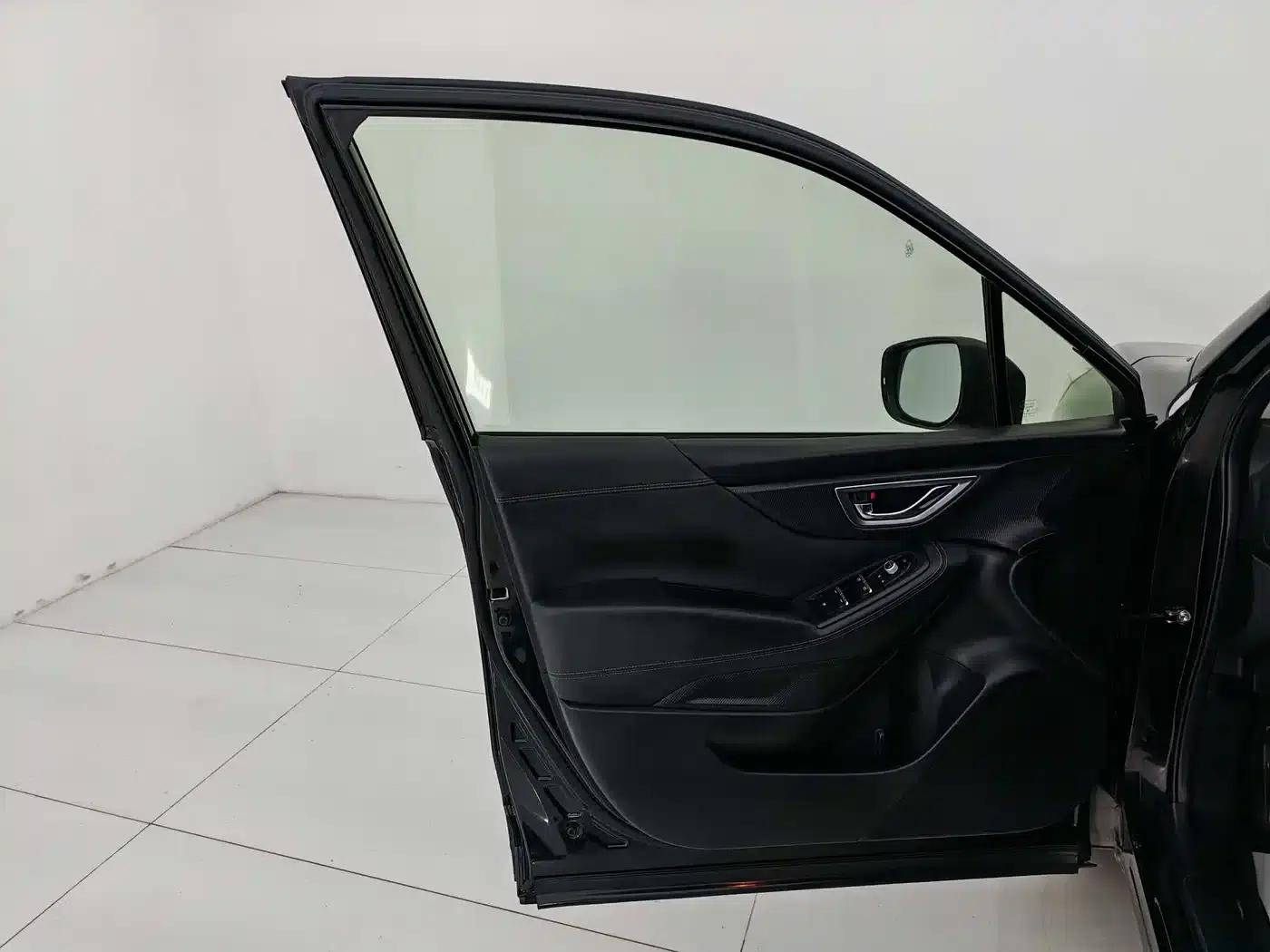 Forester 2019 2.0i Luxury Edition — миниатюра 15