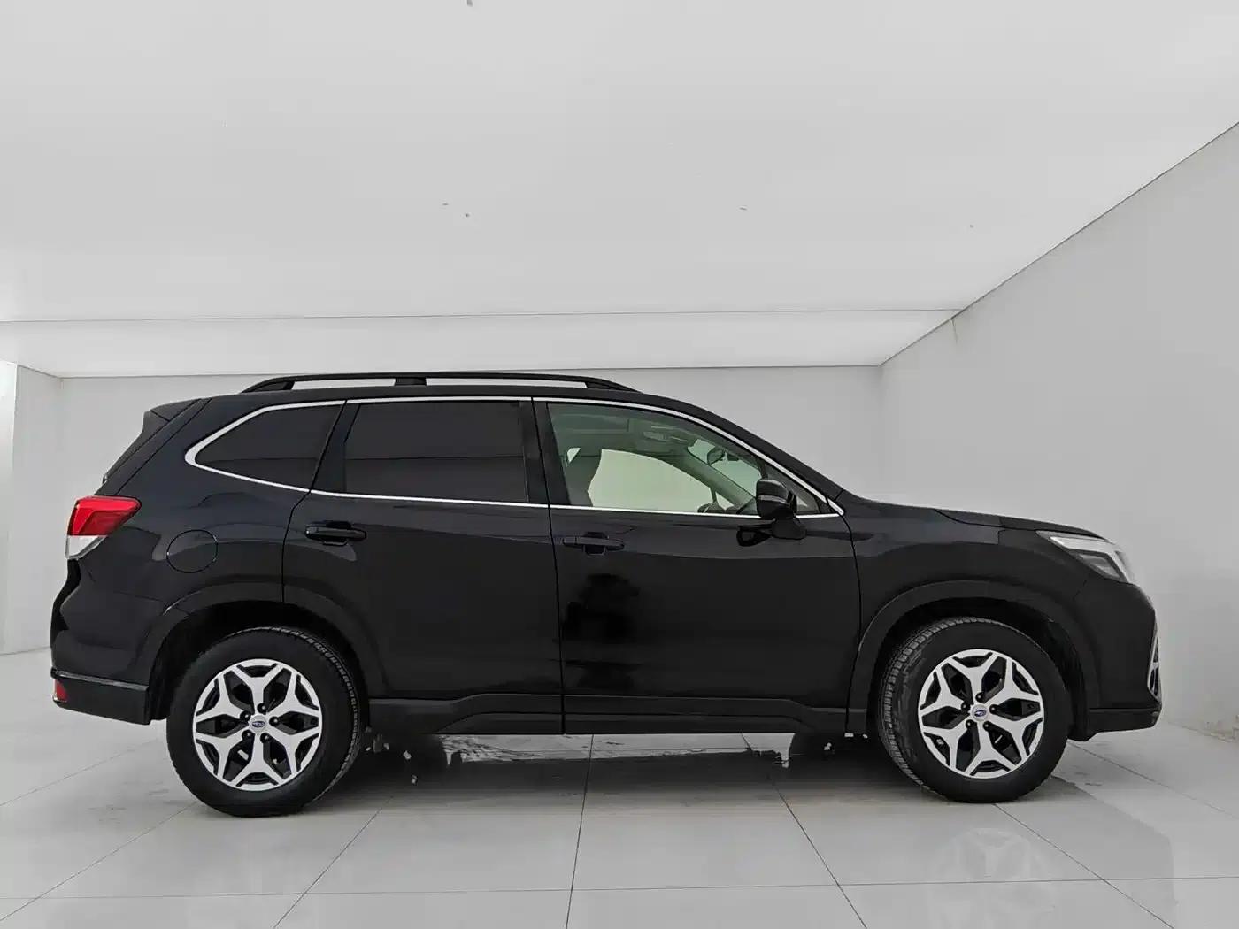 Forester 2019 2.0i Luxury Edition — миниатюра 17