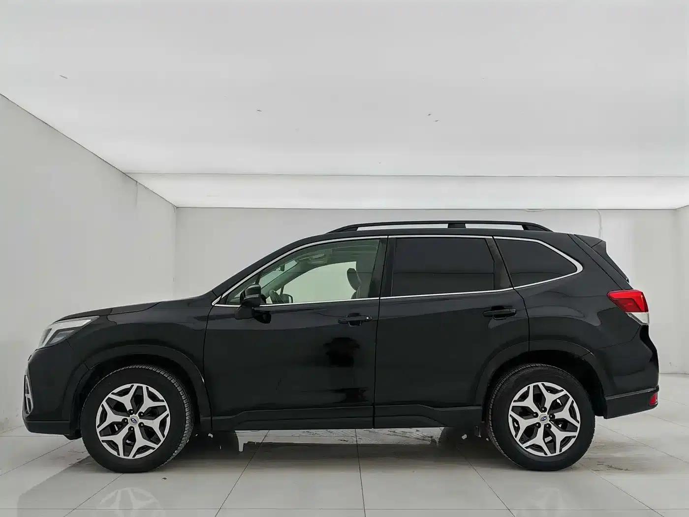 Forester 2019 2.0i Luxury Edition — миниатюра 18
