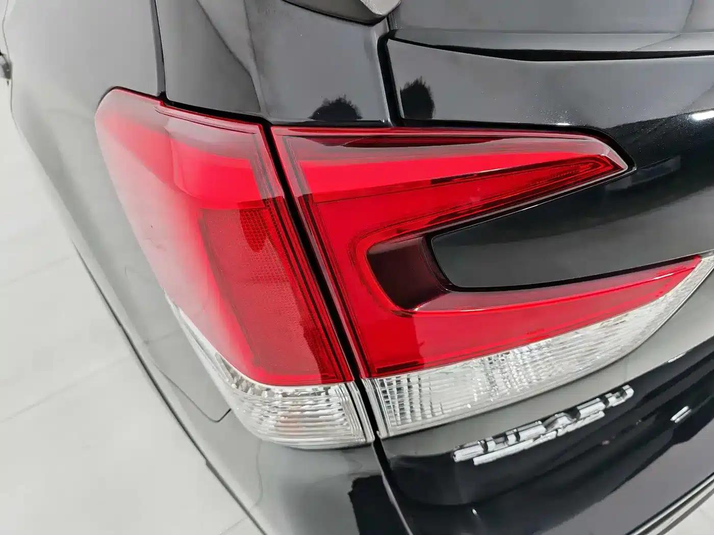 Forester 2019 2.0i Luxury Edition — миниатюра 7
