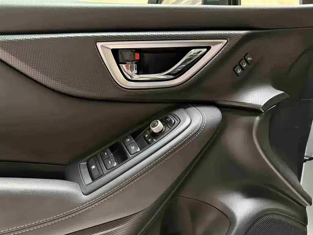 Forester 2021 2.0i Flagship Edition EyeSight — миниатюра 13