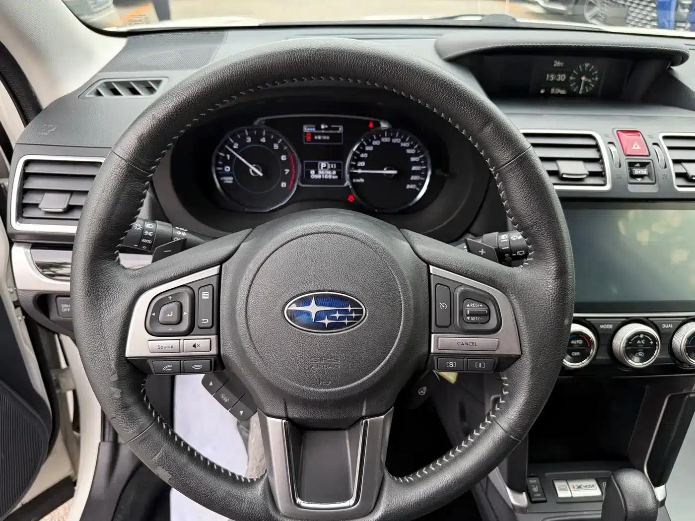 Forester 2016 2.5i Luxury Navigation Edition — миниатюра 18