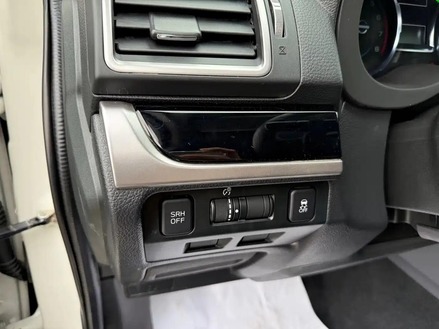 Forester 2016 2.5i Luxury Navigation Edition — миниатюра 4