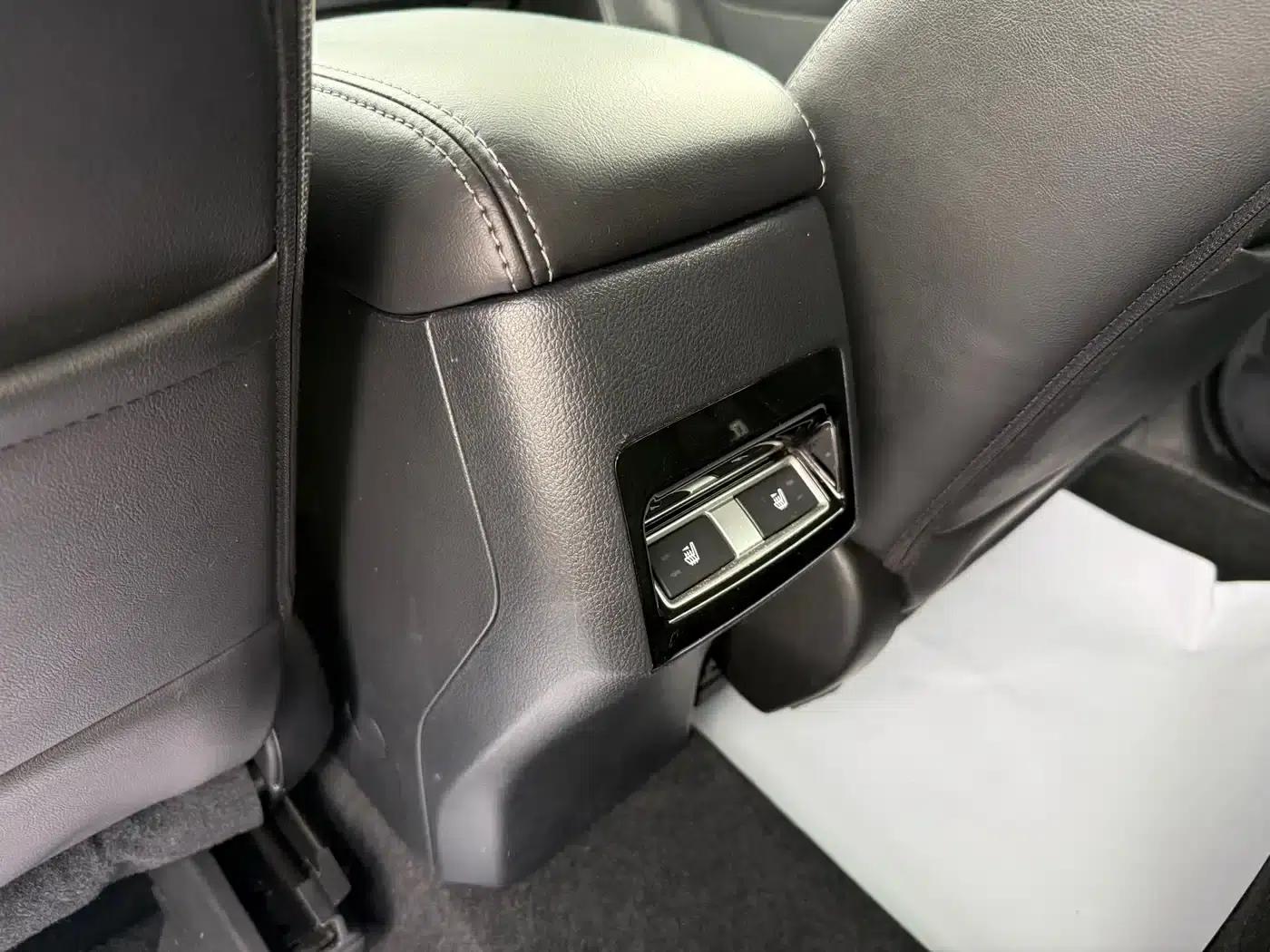 Forester 2016 2.5i Luxury Navigation Edition — миниатюра 7