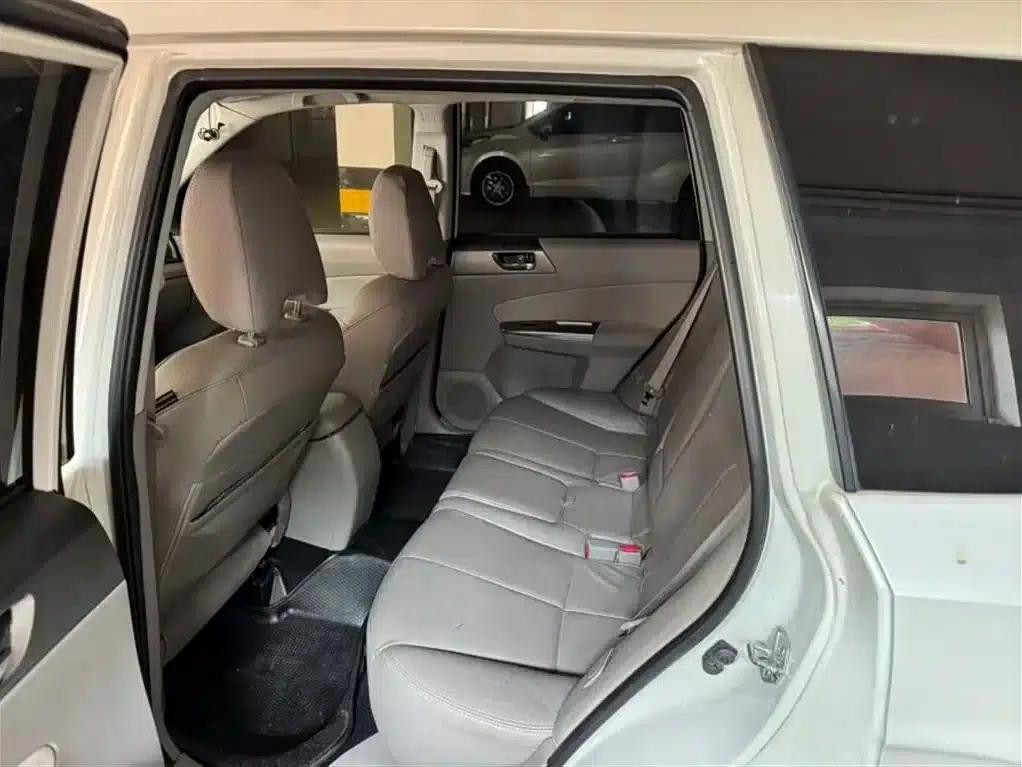 Forester 2012 Classic 2.0XS Automatic Luxury Edition — миниатюра 5