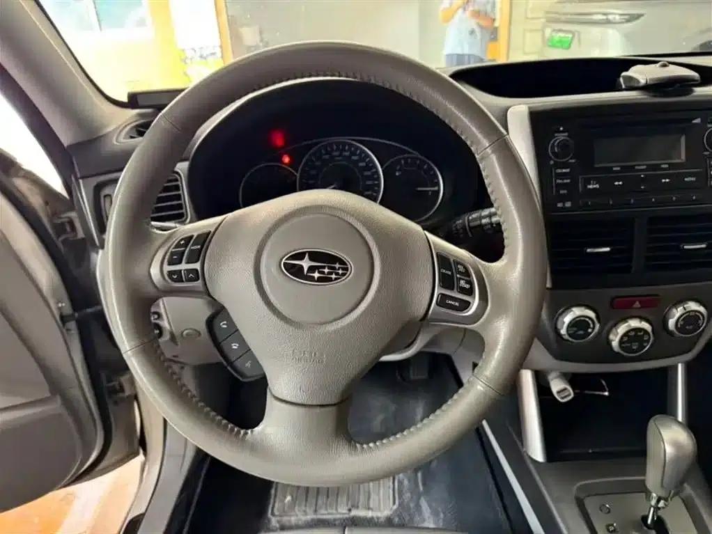 Forester 2012 Classic 2.0XS Automatic Luxury Edition — миниатюра 7