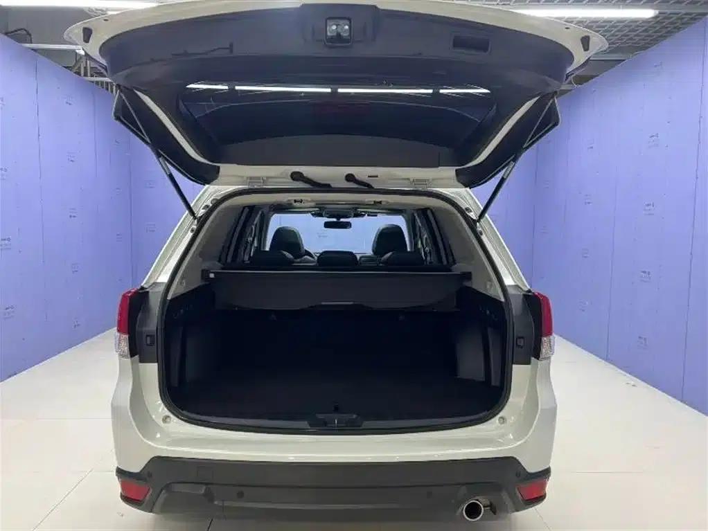 Forester 2022 2.0i AWD Luxury Edition EyeSight — миниатюра 8