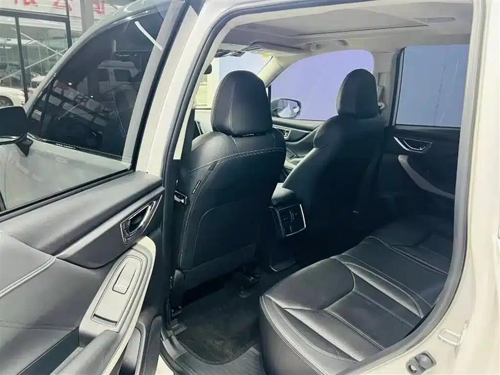 Forester 2022 2.0i AWD Luxury Edition EyeSight — миниатюра 10