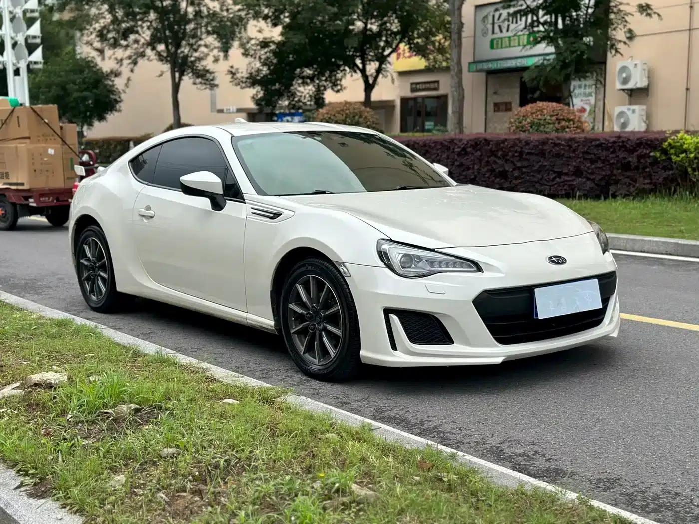 2017 Subaru BRZ 2.0i Manual Type-RS — миниатюра 3