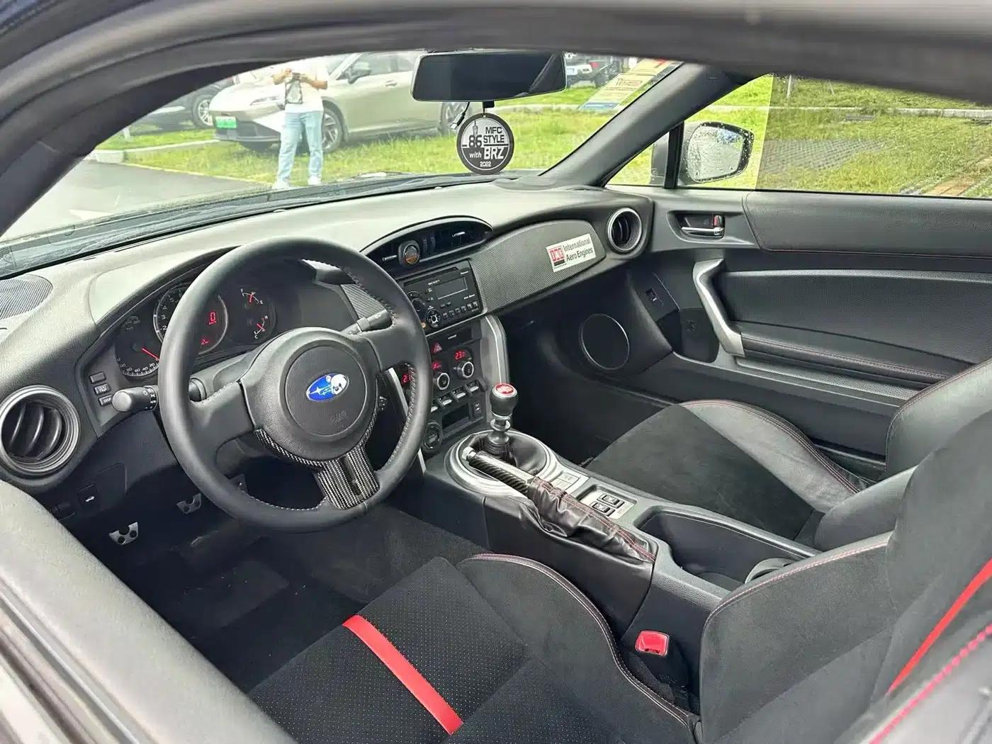 Subaru BRZ 2015 2.0i Manual — миниатюра 4